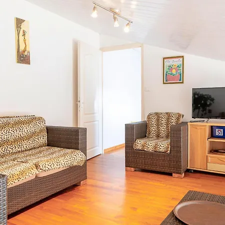 In Sur With Kitchenette Holiday home